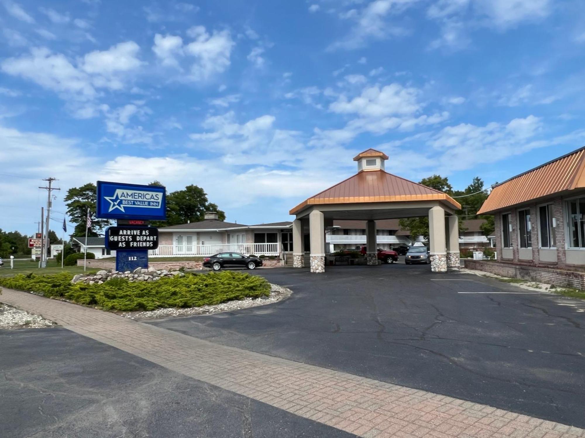 Travelodge By Wyndham Mackinaw City Exteriér fotografie