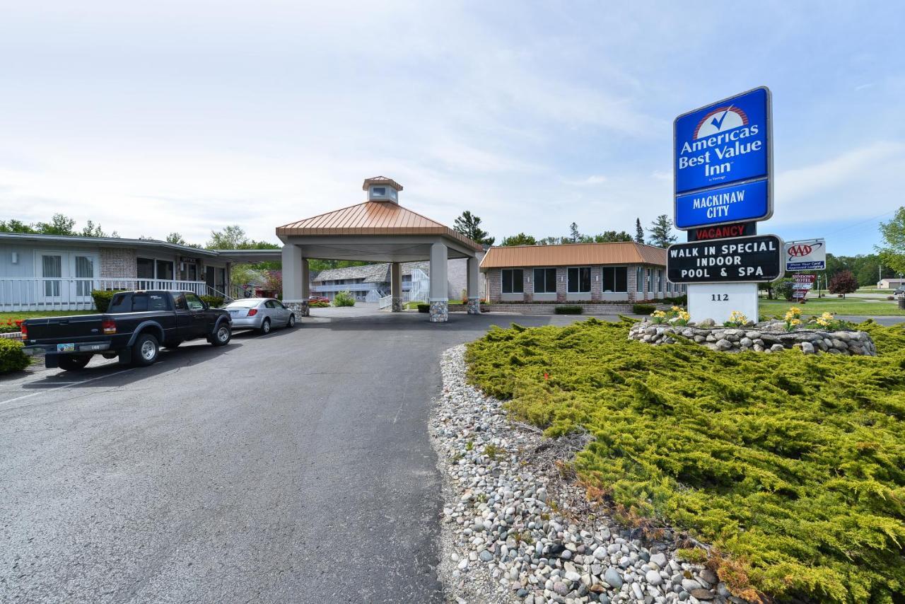 Travelodge By Wyndham Mackinaw City Exteriér fotografie